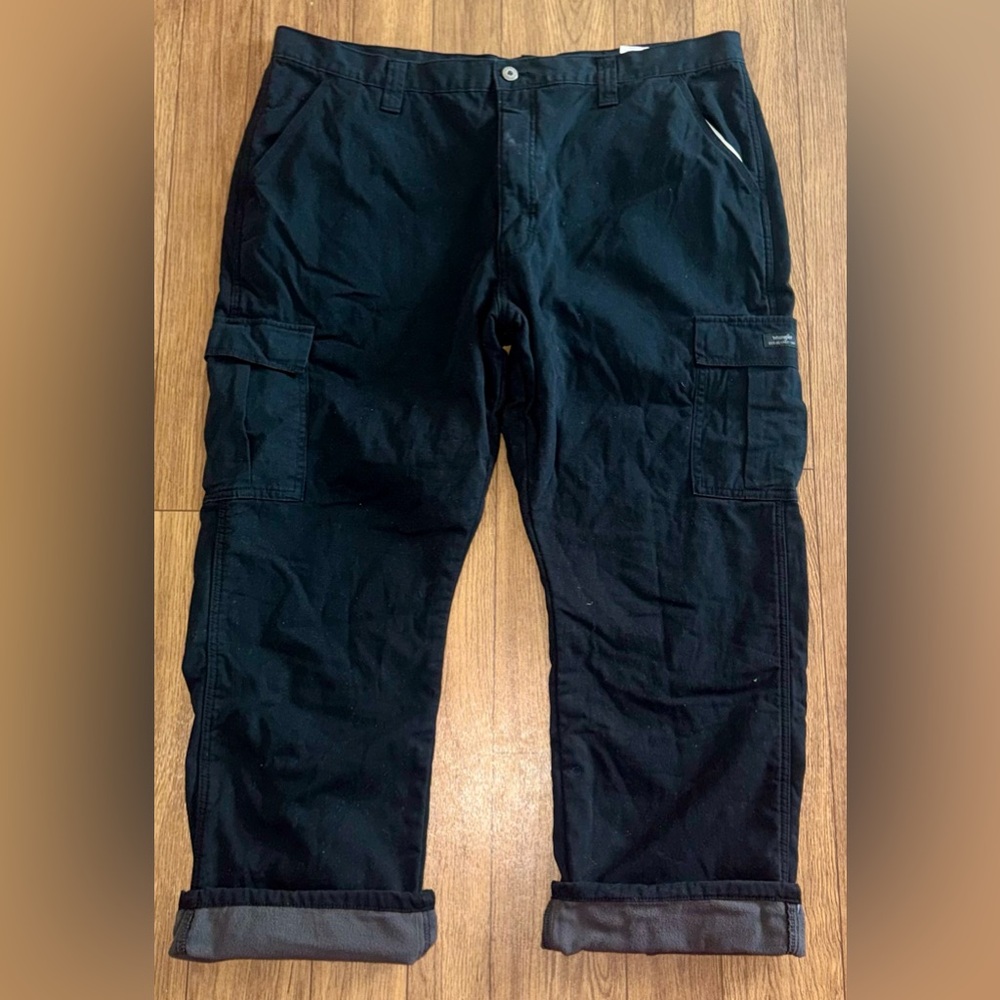 Wrangler Authentic Fleece Lined Cargo Pants 40 x 30 Black Work Hunting
